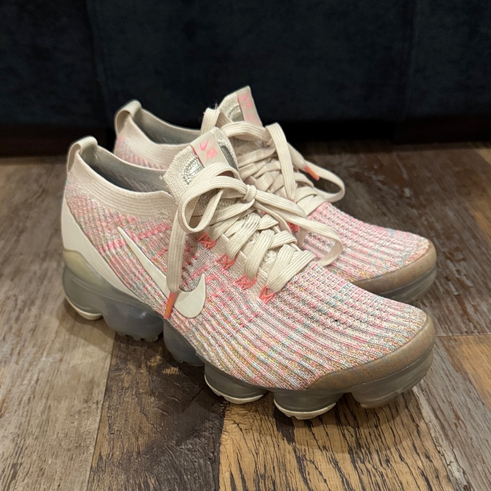 Nike Women's VaporMax3 Flyknit Sneakers Sunset Pulse Pink
